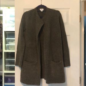 Gray old navy cardigan